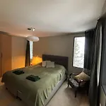 别墅 - Unique With Jacuzzi, Close To Golf *