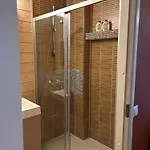 - Unique With Jacuzzi, Close To Golf *